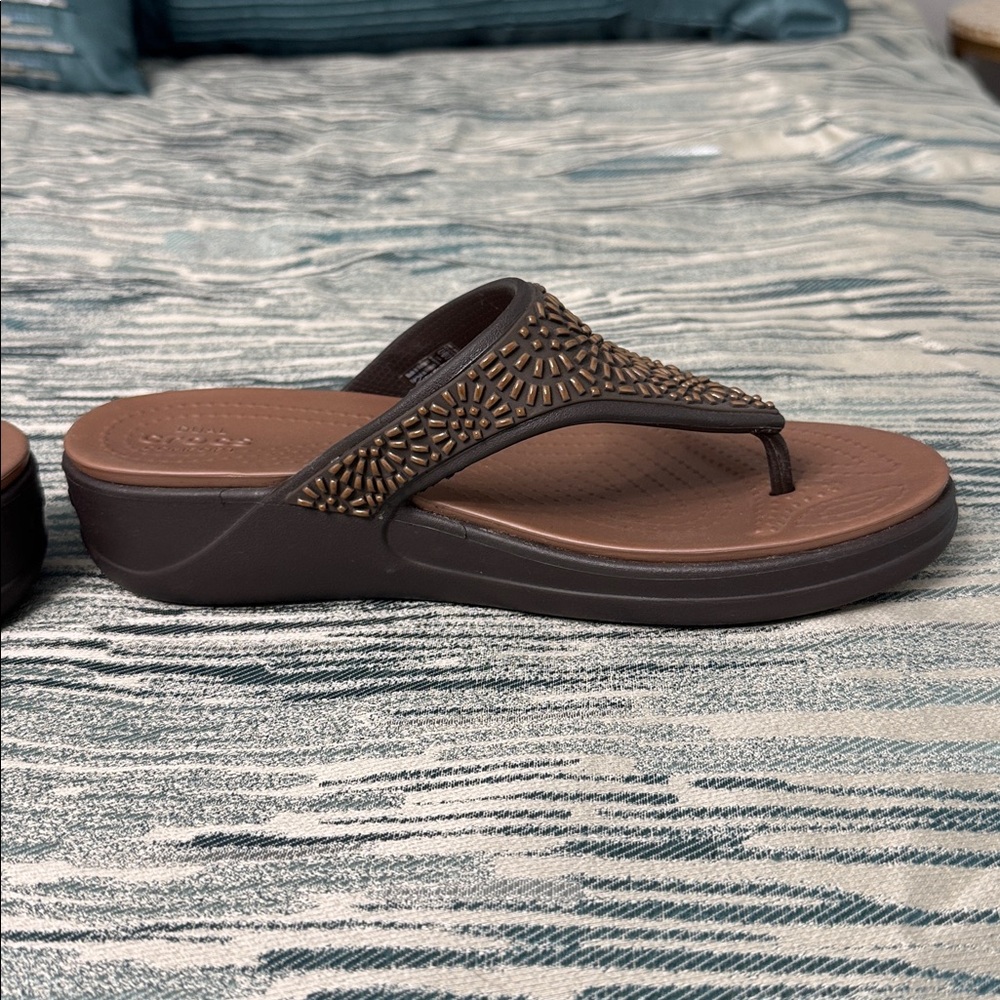 Brown Crocs, NWOT - Picture 3 of 4
